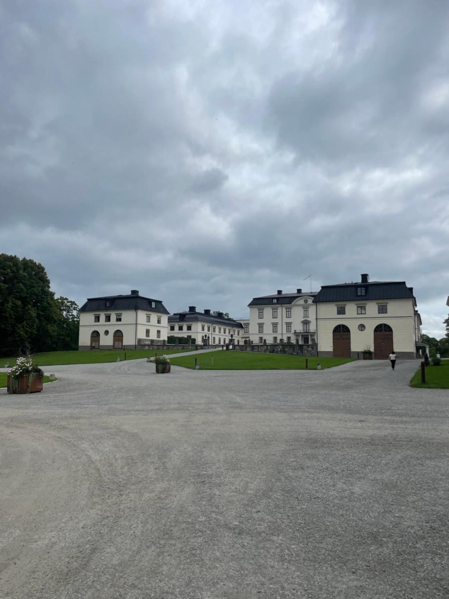 Ett Nytt Fraesch Hus Utanfoer Stockholm Naera Arlanda Villa Rosersberg Exterior photo